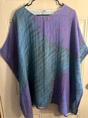 Andrea-Geer Women’s colorful lightweight boxy oversized art gauze abstract top